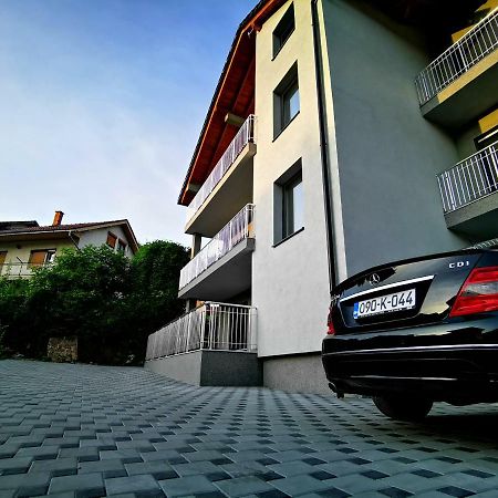 Apartmani Anamaria ヤイツェ エクステリア 写真